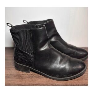 London Rebel // Black Booties